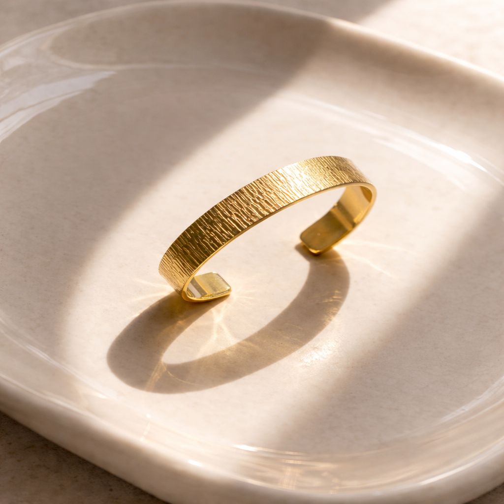 Delilah Cuff