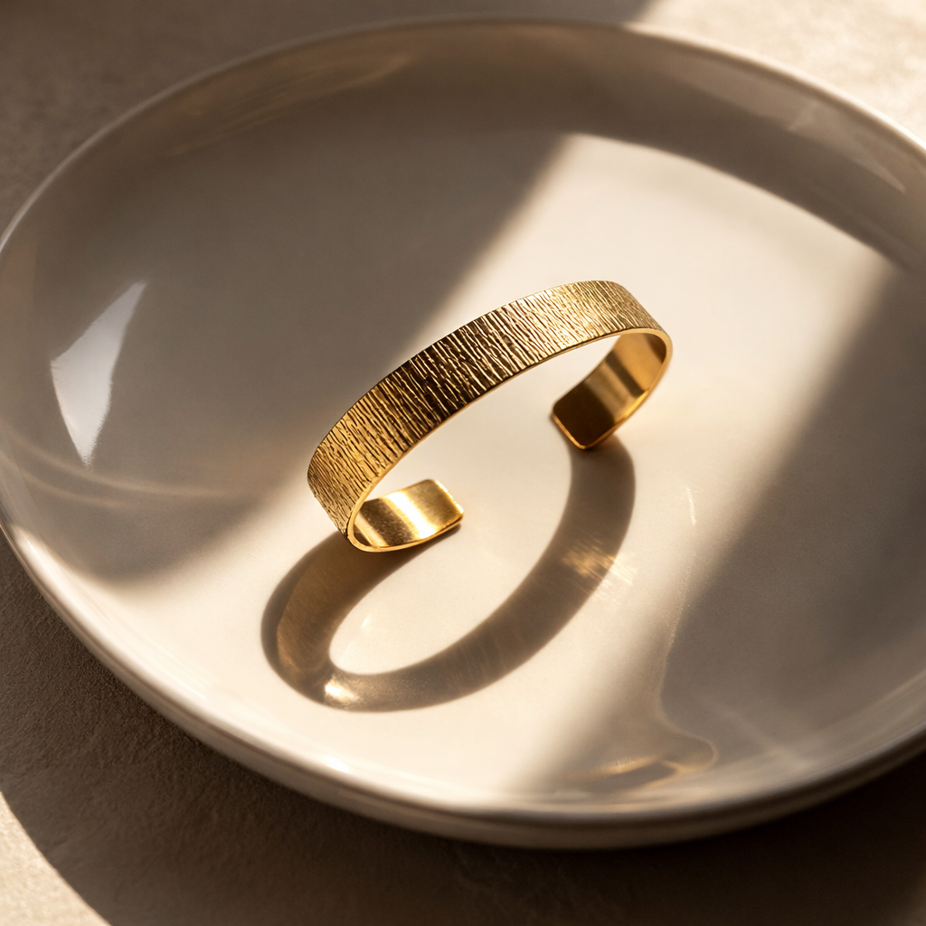 Delilah Cuff
